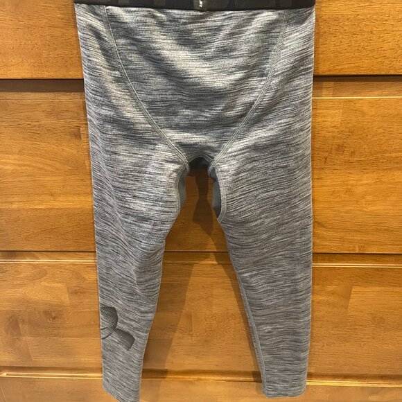Under Armour Cold Gear Kid's baselayer bottoms - Picture 2 of 4